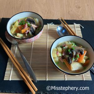 Tonjiru ~ Soupe miso aux porc et aux légumes